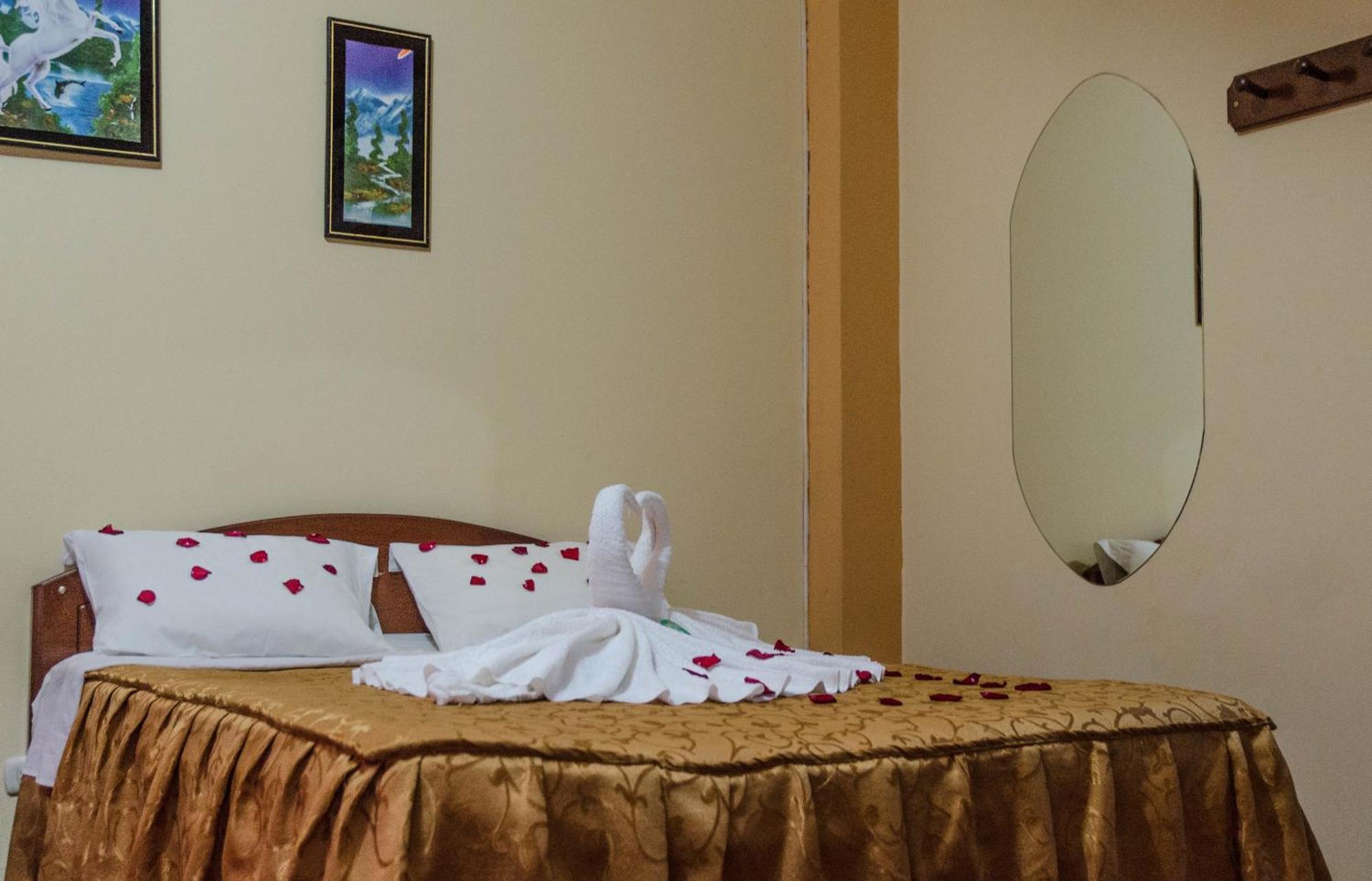 La Torre Inn Puerto Maldonado Phòng bức ảnh